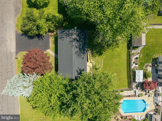 2815 ATLANTIC AVE, Bensalem, PA 19020