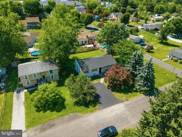 2815 ATLANTIC AVE, Bensalem, PA 19020