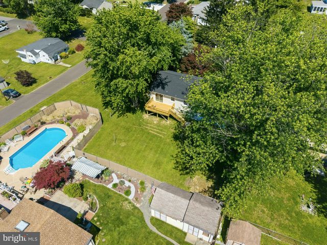 2815 ATLANTIC AVE, Bensalem, PA 19020
