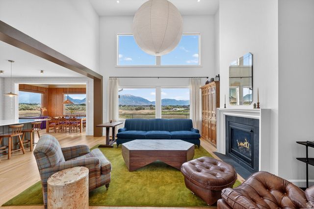 866 N PEARL DR, Lehi, UT 84048