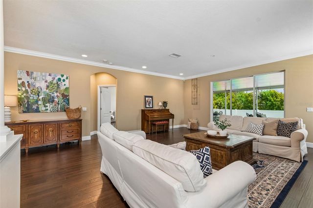 4910 SKY BLUE DRIVE, Lutz, FL 33558