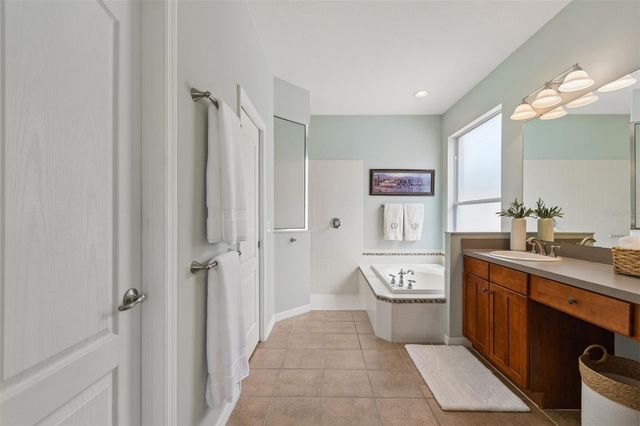 4910 SKY BLUE DRIVE, Lutz, FL 33558