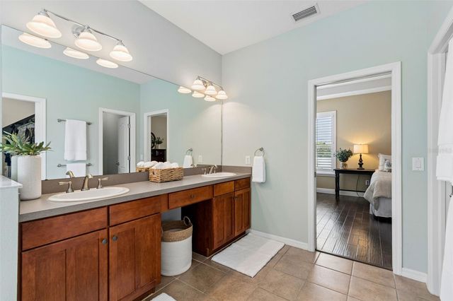 4910 SKY BLUE DRIVE, Lutz, FL 33558