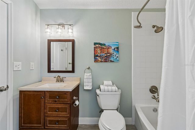 4910 SKY BLUE DRIVE, Lutz, FL 33558