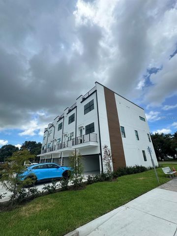 379 13TH ST N, St Petersburg, FL 33705