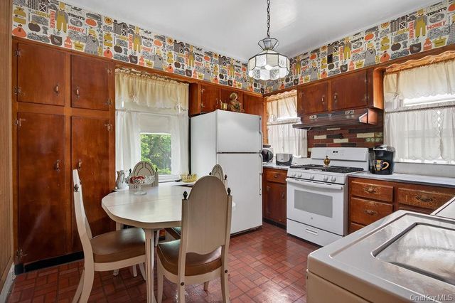 38 Lee Avenue, Yonkers, NY 10705