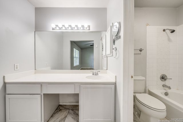 8006 GALAWAY BAY, San Antonio, TX 78240