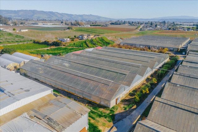 371 Calabasas Road, Watsonville, CA 95076