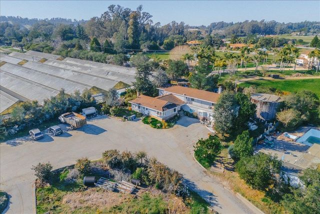 371 Calabasas Road, Watsonville, CA 95076