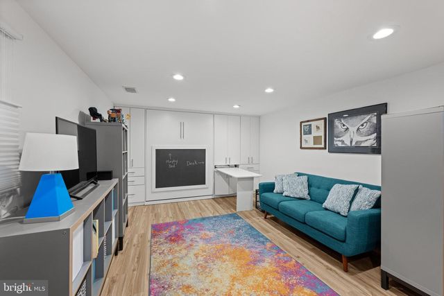 37 MARWOOD CT, Rockville, MD 20850