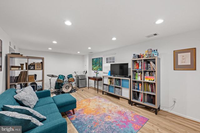 37 MARWOOD CT, Rockville, MD 20850