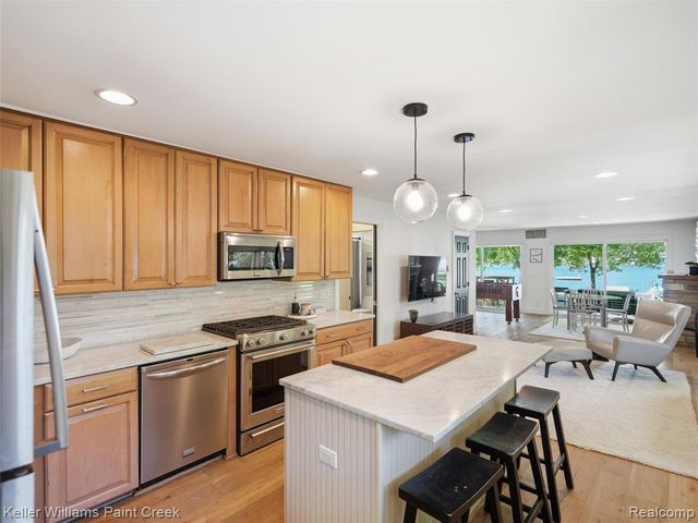 10435 Spring Street, Fenton, MI 48430