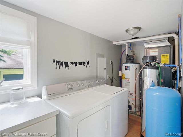 10435 Spring Street, Fenton, MI 48430