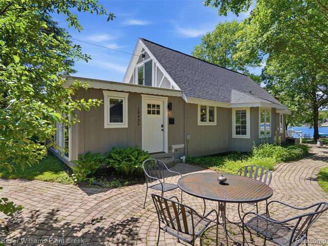 10435 Spring Street, Fenton, MI 48430