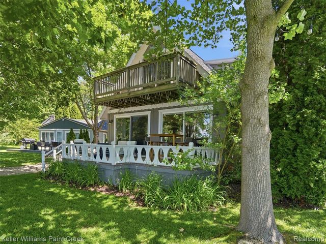 10435 Spring Street, Fenton, MI 48430