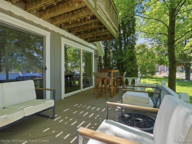 10435 Spring Street, Fenton, MI 48430