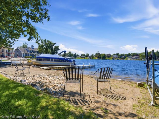 10435 Spring Street, Fenton, MI 48430