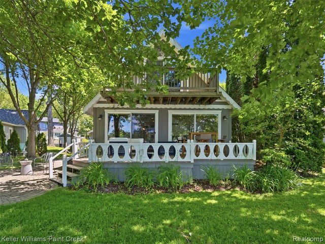10435 Spring Street, Fenton, MI 48430