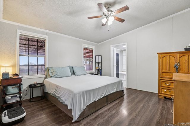 1123 Debbie, Marion, TX 78124