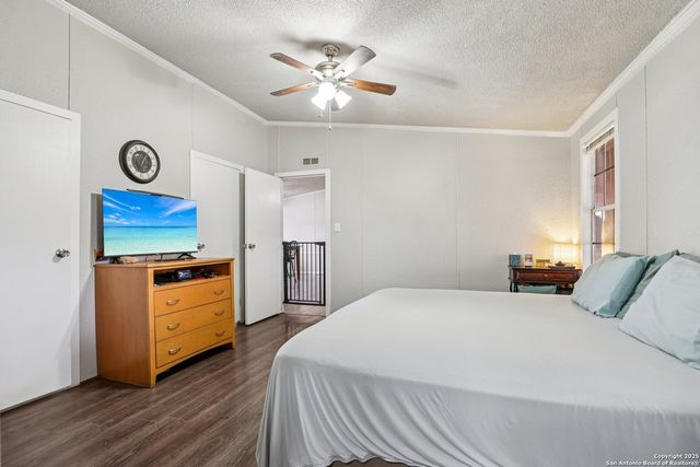 1123 Debbie, Marion, TX 78124