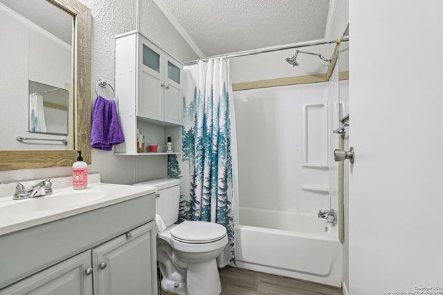 1123 Debbie, Marion, TX 78124