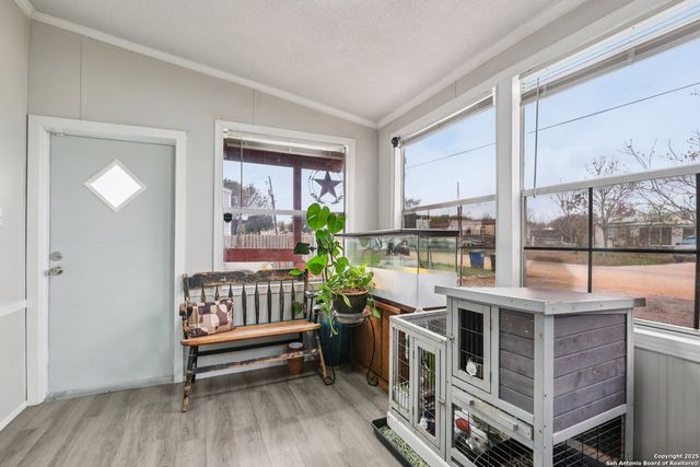 1123 Debbie, Marion, TX 78124