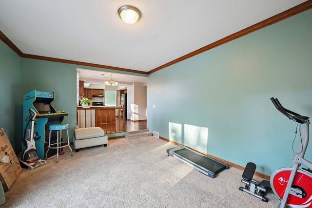 532 Shenandoah Trail, Elgin, IL 60123