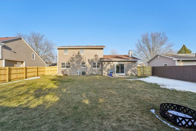 532 Shenandoah Trail, Elgin, IL 60123