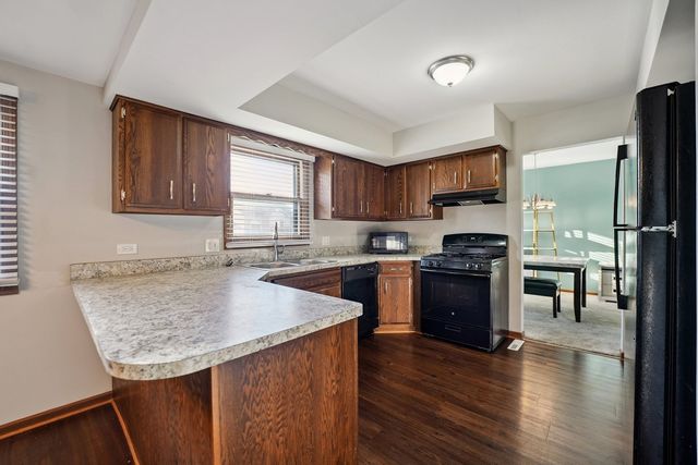 532 Shenandoah Trail, Elgin, IL 60123