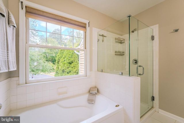 1213 WEATHERSTONE CT, Reston, VA 20194