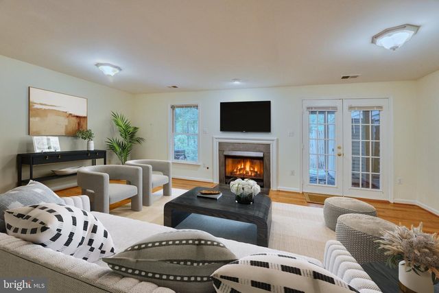 1213 WEATHERSTONE CT, Reston, VA 20194