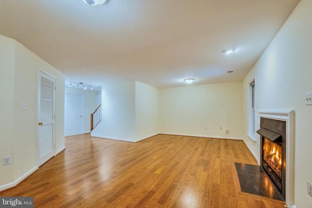 1213 WEATHERSTONE CT, Reston, VA 20194