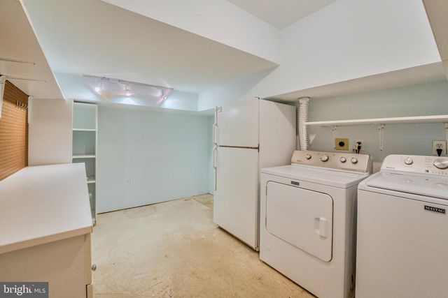 1213 WEATHERSTONE CT, Reston, VA 20194