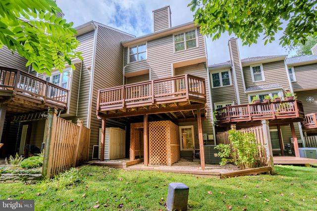 1213 WEATHERSTONE CT, Reston, VA 20194