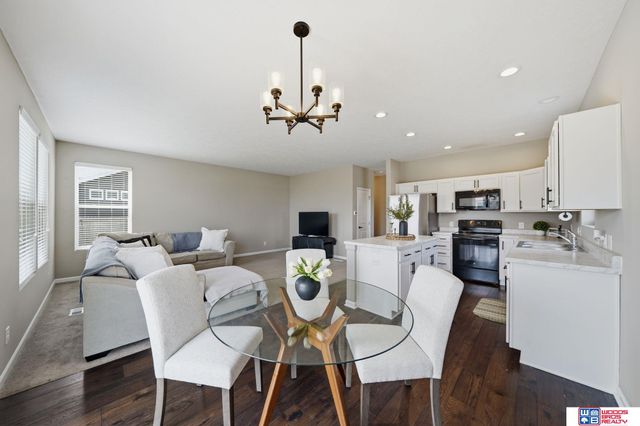 6330 Whitewater Lane, Lincoln, NE 68521