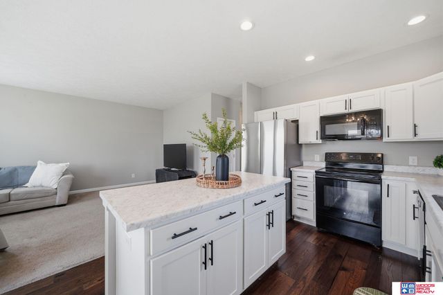 6330 Whitewater Lane, Lincoln, NE 68521