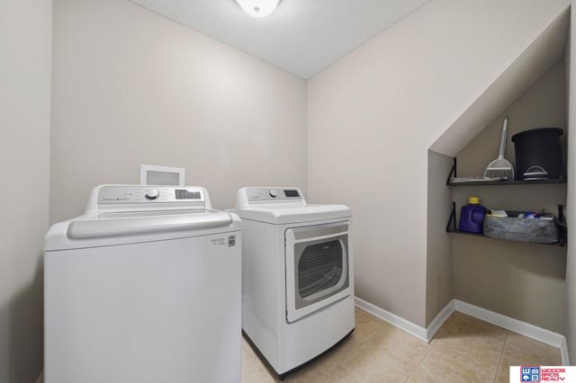 6330 Whitewater Lane, Lincoln, NE 68521