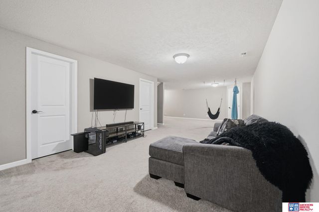 6330 Whitewater Lane, Lincoln, NE 68521
