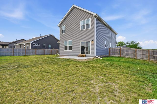 6330 Whitewater Lane, Lincoln, NE 68521