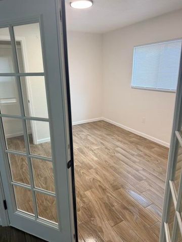 208 Colinas Avenue NE, Albuquerque, NM 87113