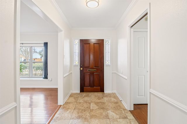 10503 Raritan Drive, Houston, TX 77043