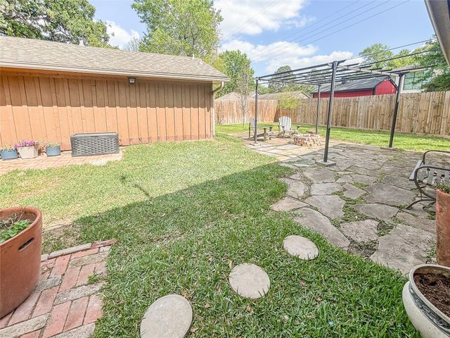 10503 Raritan Drive, Houston, TX 77043