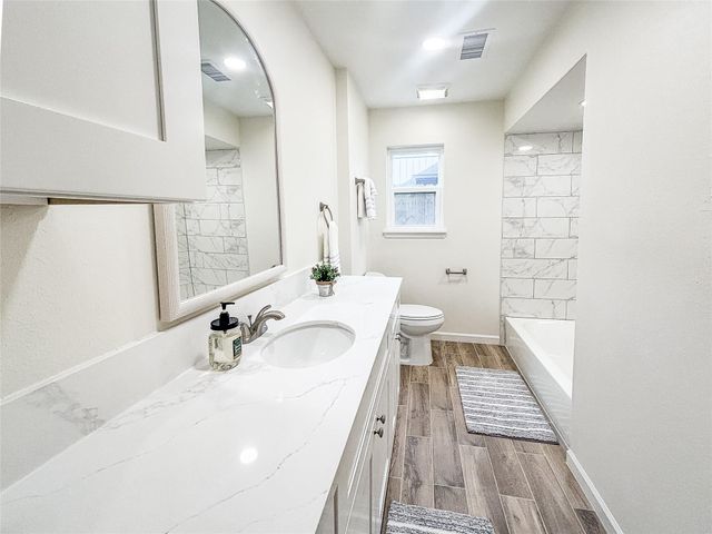 10503 Raritan Drive, Houston, TX 77043