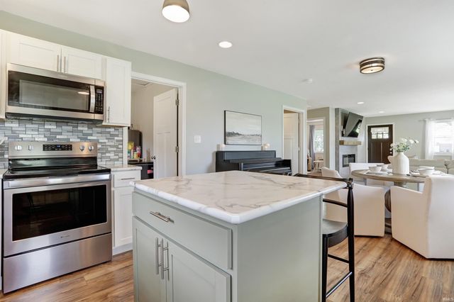 887 N Rebel Square, Rockport, IN 47635