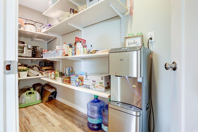 887 N Rebel Square, Rockport, IN 47635