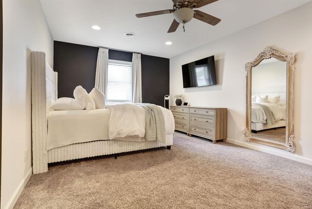 887 N Rebel Square, Rockport, IN 47635