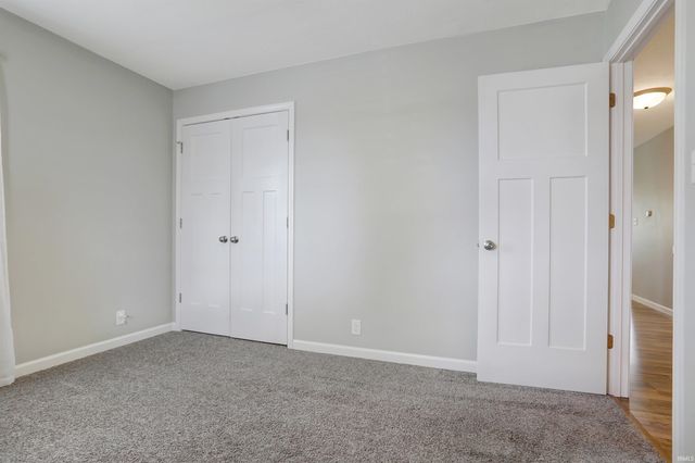 887 N Rebel Square, Rockport, IN 47635