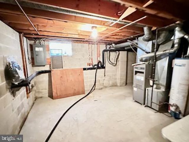 27 ORCHARD AVE, Somerdale, NJ 08083