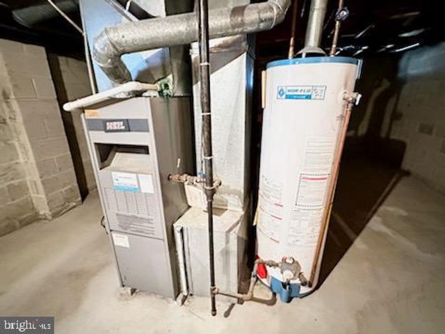 27 ORCHARD AVE, Somerdale, NJ 08083