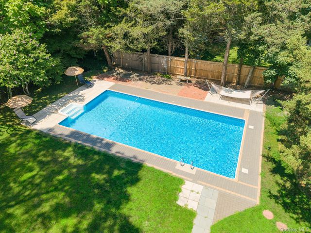 60 Hubbard Avenue, Riverhead, NY 11901